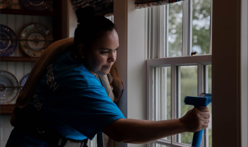 How Do I Choose The Right Window Cleaning Company?