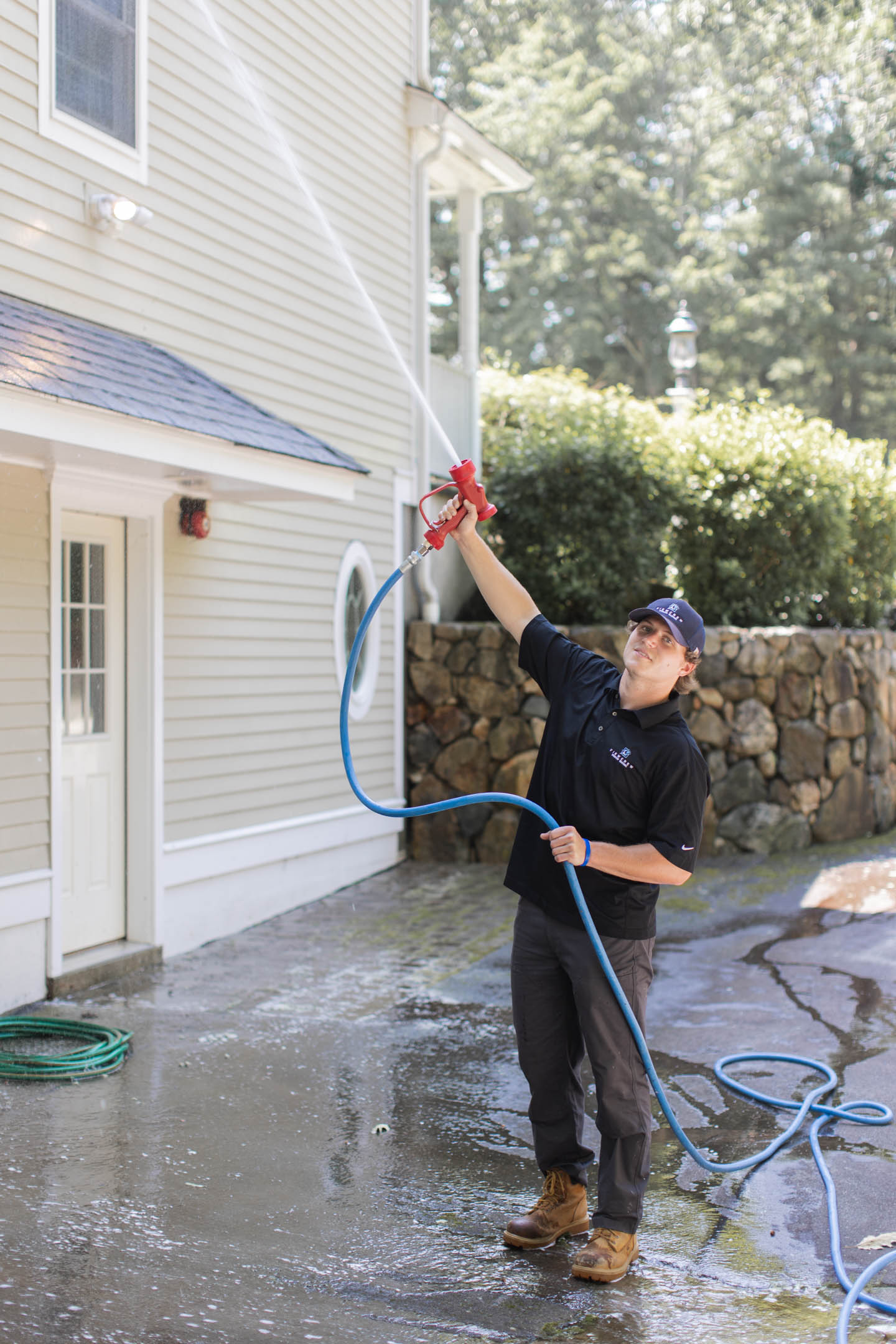 how to clean house siding